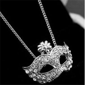 طقم اكسسوارات القناع